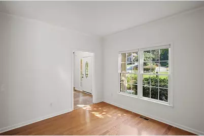 528 Wisteria Drive, Woodstock, GA 30188 - Photo 9