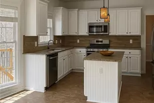 528 Wisteria Dr, Woodstock, GA 30188 - Photo 5