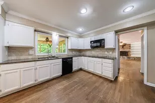 10565 Shallowford Rd, Roswell, GA 30075 - Photo 7