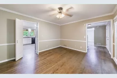 10565 Shallowford Road, Roswell, GA 30075 - Photo 13