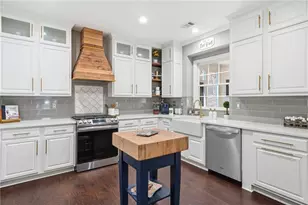 7022 Bennington Ln, Cumming, GA 30041 - Photo 9