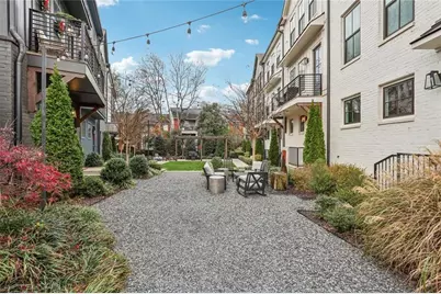 193 Chestnut Circle NE #38, Atlanta, GA 30342 - Photo 13