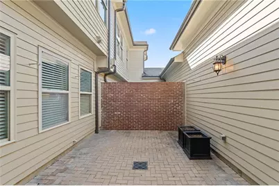 7535 Jamestown Drive, Alpharetta, GA 30005 - Photo 17