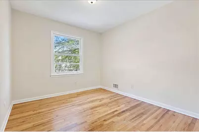5645 Hammond Drive, Norcross, GA 30071 - Photo 13