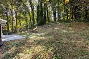 5645 Hammond Dr, Norcross, GA 30071 - Photo 27