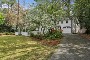 2415 Oldfield Rd NW, Atlanta, GA 30327 - Photo 3