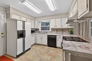 5297 Hugh Howell Rd, Stone Mountain, GA 30087 - Photo 15