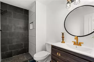 4933 Parkwest Dr, Stone Mountain, GA 30088 - Photo 23