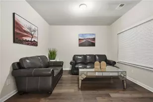 689 S Jeff Davis Dr, Fayetteville, GA 30215 - Photo 9