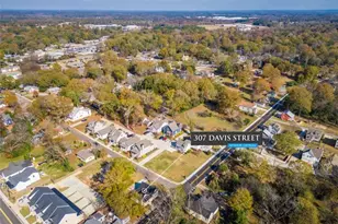 307 Davis St, Monroe, GA 30655 - Photo 3