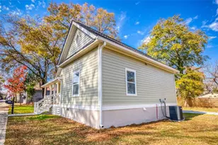 307 Davis St, Monroe, GA 30655 - Photo 7