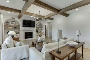 5377 Retreat Dr, Flowery Branch, GA 30542 - Photo 9