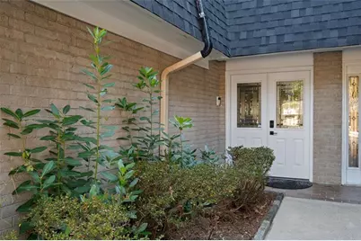 5120 Chemin De Vie, Atlanta, GA 30342 - Photo 3