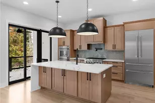 1386 Wayne Ave NE, Atlanta, GA 30306 - Photo 9