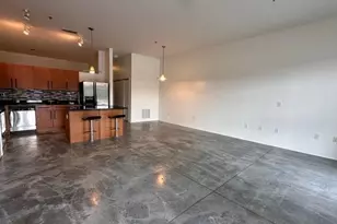 560 Dutch Valley Rd NE, Atlanta, GA 30324 - Photo 9