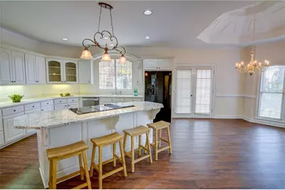 5305 Linnadine Way, Peachtree Corners, GA 30092 - Photo 11