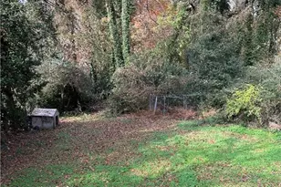 2647 Baker Ridge Dr NW, Atlanta, GA 30318 - Photo 31