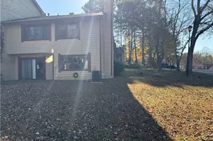 1121 Village Mainstreet, Stone Mountain, GA 30088 - Photo 3