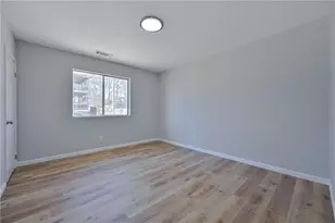 955 Tilden St NW, Atlanta, GA 30318 - Photo 17