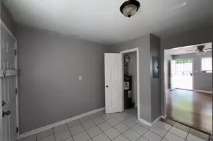 2430 Perry Blvd NW, Atlanta, GA 30318 - Photo 3