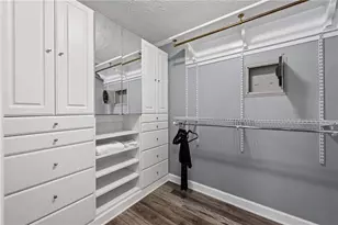 907 Riverview Dr SE, Marietta, GA 30067 - Photo 17