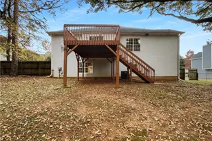 3912 Garrett Springs Dr, Powder Springs, GA 30127 - Photo 5