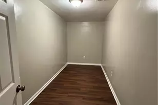 888 T P Burruss Sr Dr SW, Atlanta, GA 30314 - Photo 3