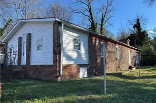 888 T P Burruss Sr Dr SW, Atlanta, GA 30314 - Photo 23