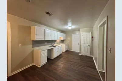 888 T P Burruss Sr Drive SW, Atlanta, GA 30314 - Photo 11