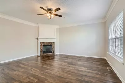 707 Breeze Lane, Woodstock, GA 30188 - Photo 5