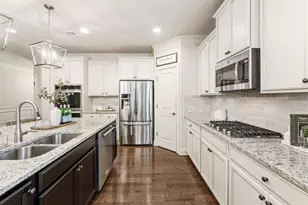 5950 Stellata Cir, Cumming, GA 30028 - Photo 13