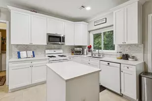 4815 Tanners Spring Dr, Alpharetta, GA 30022 - Photo 15