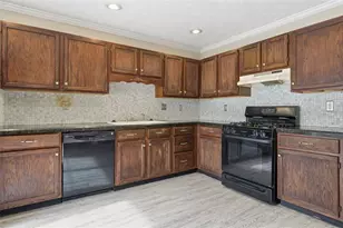 1015 Plantation Way NW, Kennesaw, GA 30144 - Photo 5