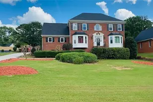 2462 Chimney Top Ln, Snellville, GA 30078 - Photo 9