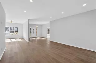 2117 Whitfield Ln, Lawrenceville, GA 30043 - Photo 9