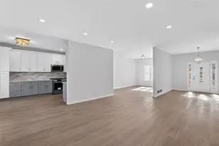 2117 Whitfield Ln, Lawrenceville, GA 30043 - Photo 11