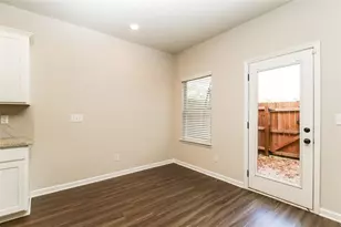 195 Skipjack Ct, Covington, GA 30016 - Photo 5