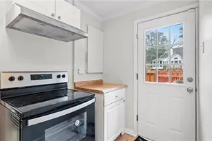 2787 Parliament Ct, Marietta, GA 30066 - Photo 3