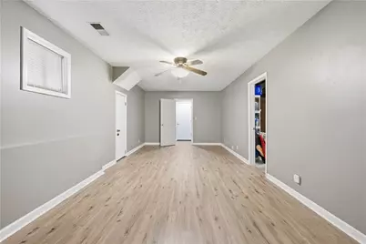 3753 Memorial Parkway NW, Kennesaw, GA 30152 - Photo 25