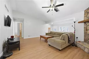 3753 Memorial Pkwy NW, Kennesaw, GA 30152 - Photo 7