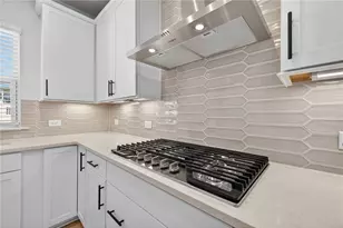 2571 Astaire Ct, Atlanta, GA 30318 - Photo 11