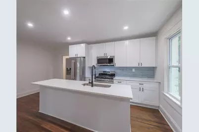 1373 M L King Jr Drive SW, Atlanta, GA 30314 - Photo 9