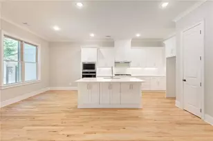 302 Trecastle Ln, Canton, GA 30114 - Photo 11