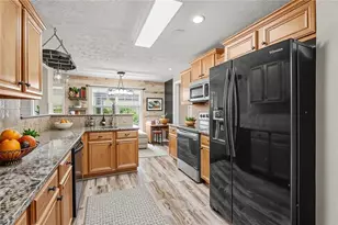 5117 Ashley Falls Ct, Loganville, GA 30052 - Photo 5