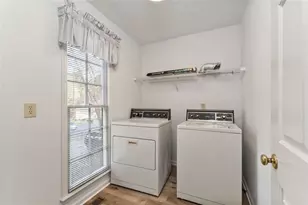 1310 Cobblestone Ln, Woodstock, GA 30189 - Photo 13