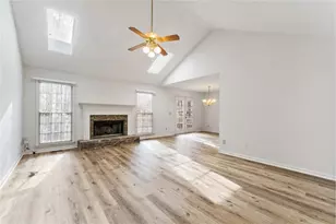 1310 Cobblestone Ln, Woodstock, GA 30189 - Photo 7