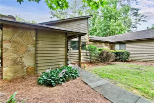 830 Bonnie Glen Dr SE, Marietta, GA 30067 - Photo 3