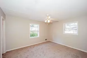 5386 St Lo Ln, Atlanta, GA 30349 - Photo 9