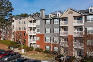 1970 Peachford Rd, Dunwoody, GA 30338 - Photo 17