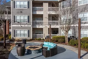 1970 Peachford Rd, Dunwoody, GA 30338 - Photo 19